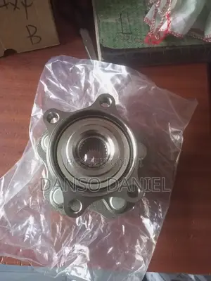 Nissan Rogue 4×4 Back Hub