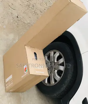 C450 (300w) Samsung Bluetooth Wireless Soundbar Subwoofer