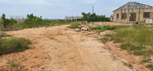 Titled // Litigation Free Plots at Tema Community 25