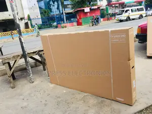 UHD Smart Glossy Samsung 75”Cu7000 Big Screen