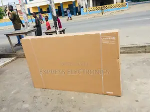 Smart Hub Smart UHD Samsung 75”Cu8000
