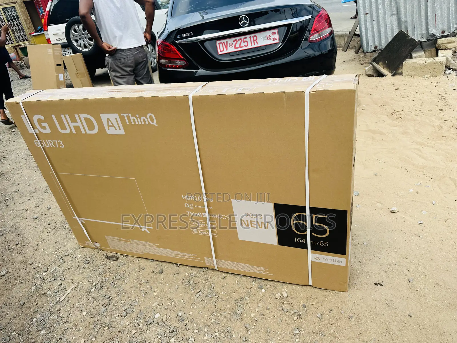 High Resolution Images UHD Smart Lg 65” UR73