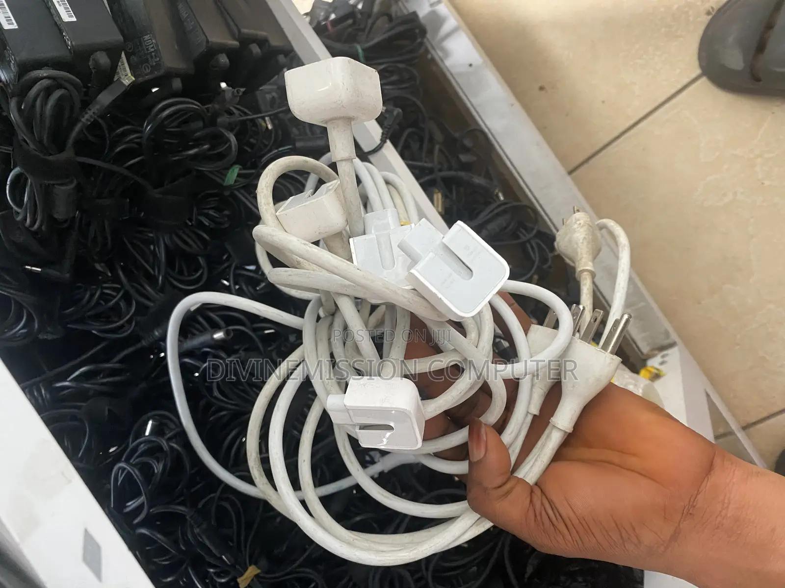 Apple Macbook Original Uk Power Cable/ Power Cord.