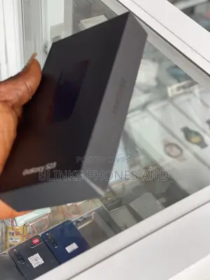 New Samsung Galaxy S23 128 GB Black