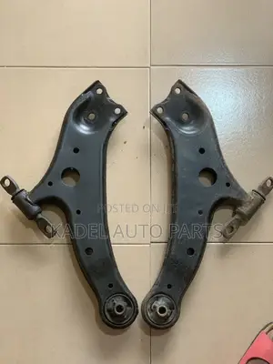 Toyota Highlander Lower Arm Set