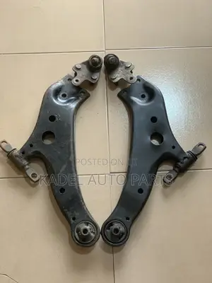 Toyota Highlander Lower Arm Set