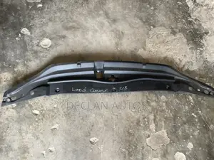 Land Cruiser 2017 Radiator Panel