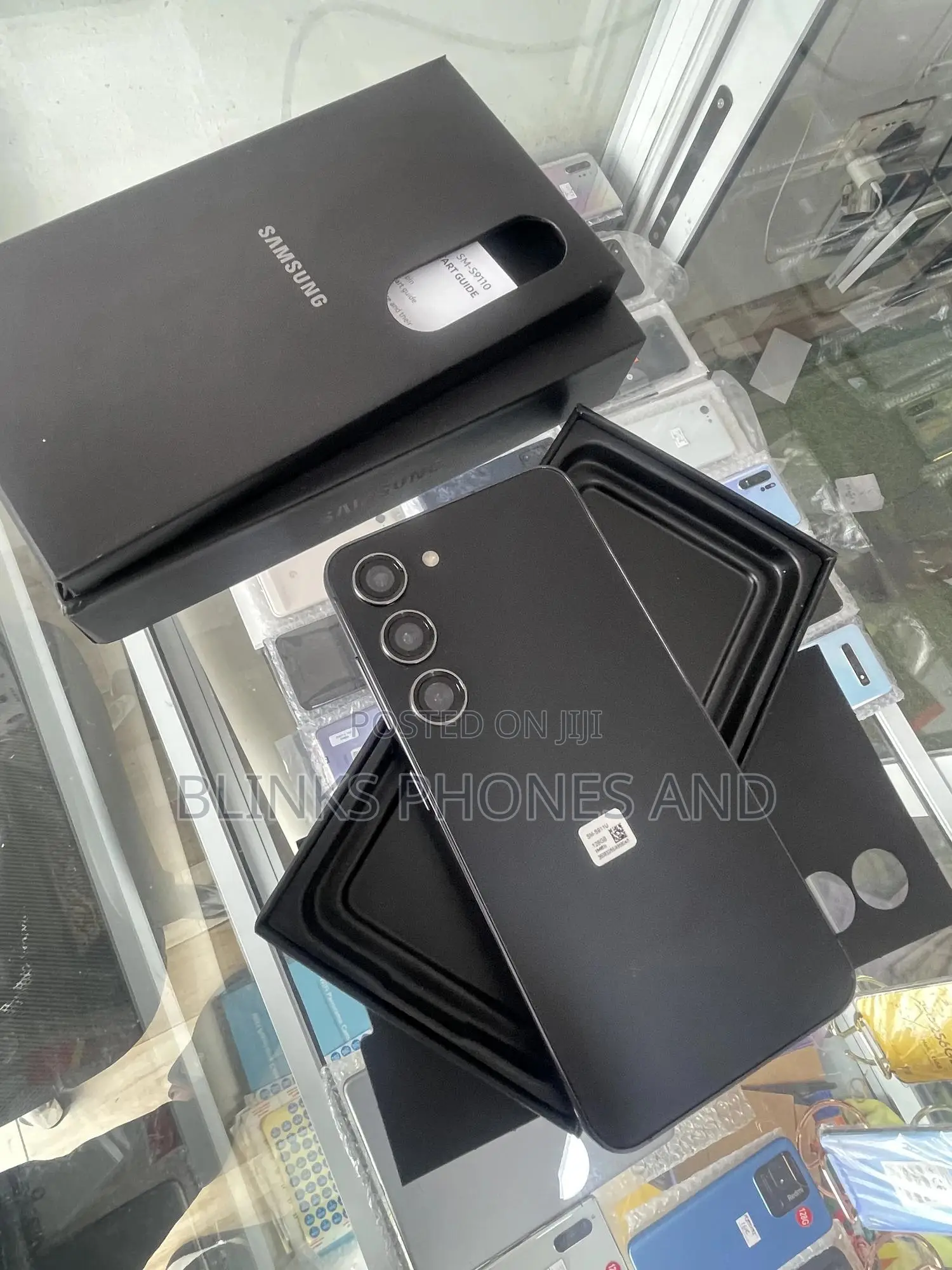 New Samsung Galaxy S23 128 GB Black