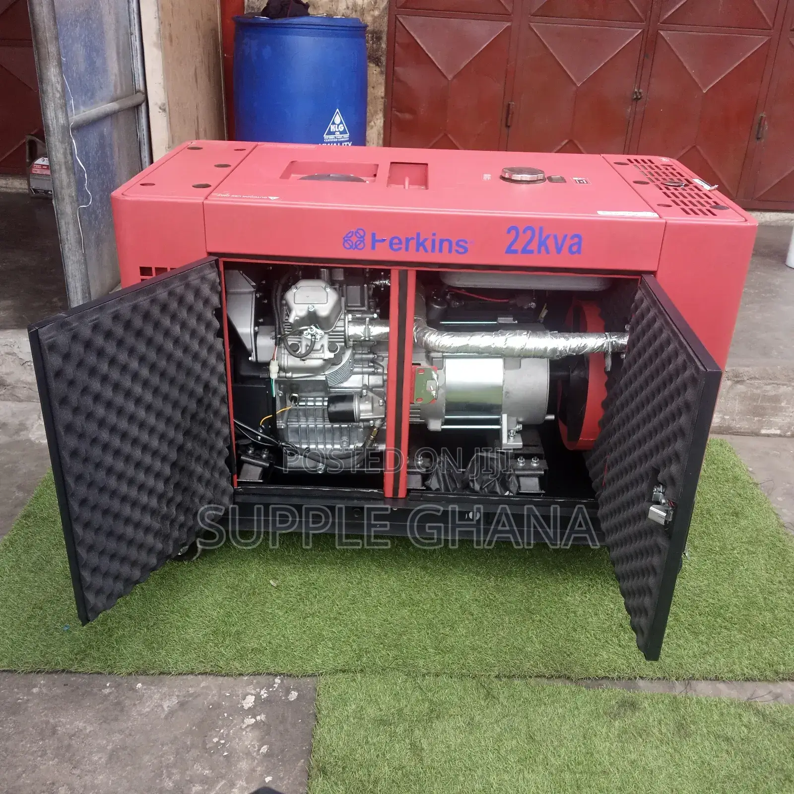 Red Black Perkins 22kva Diesel Generator 24500watt Original