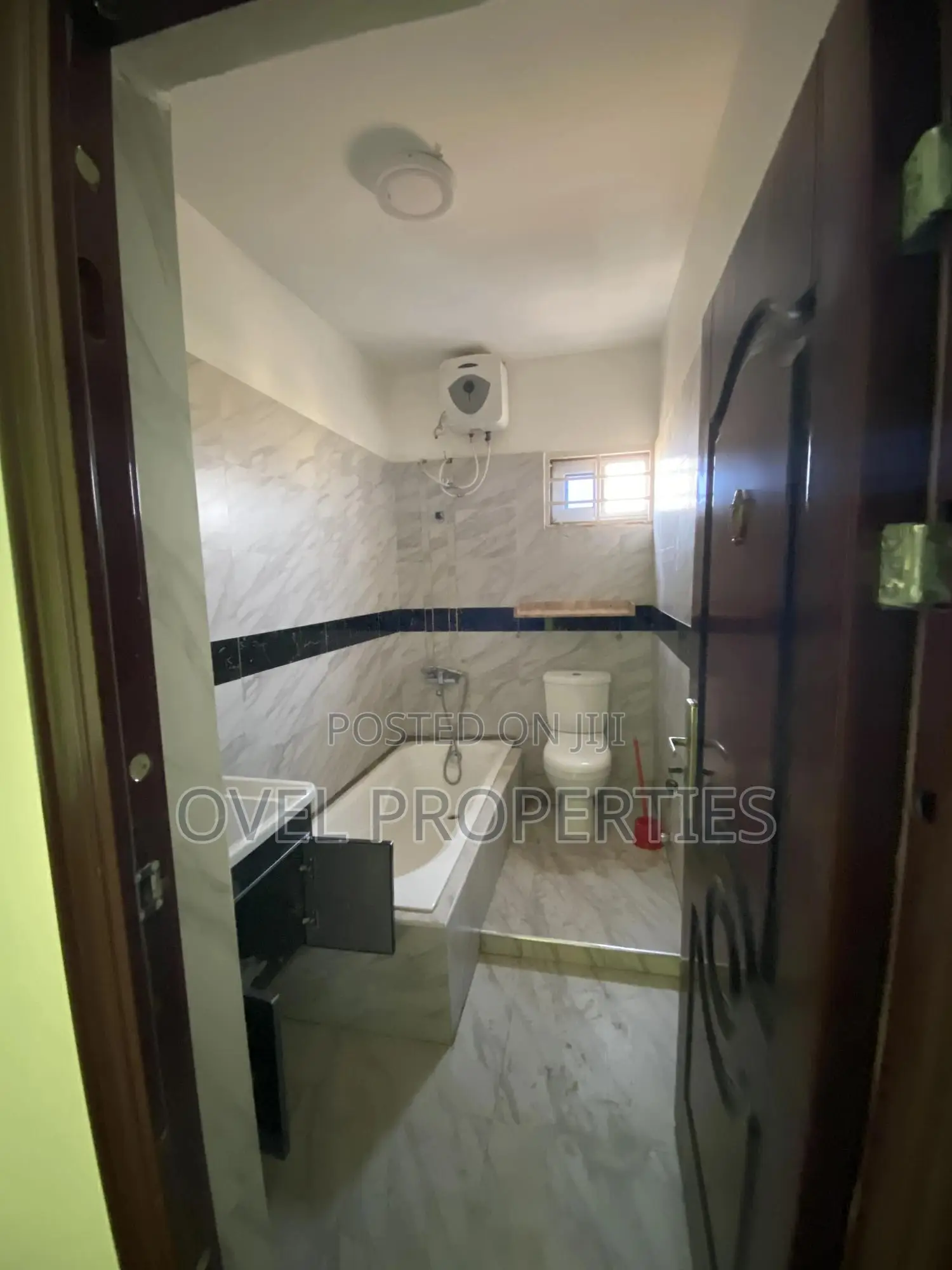 2bdrm House in Ovel, East Legon for rent