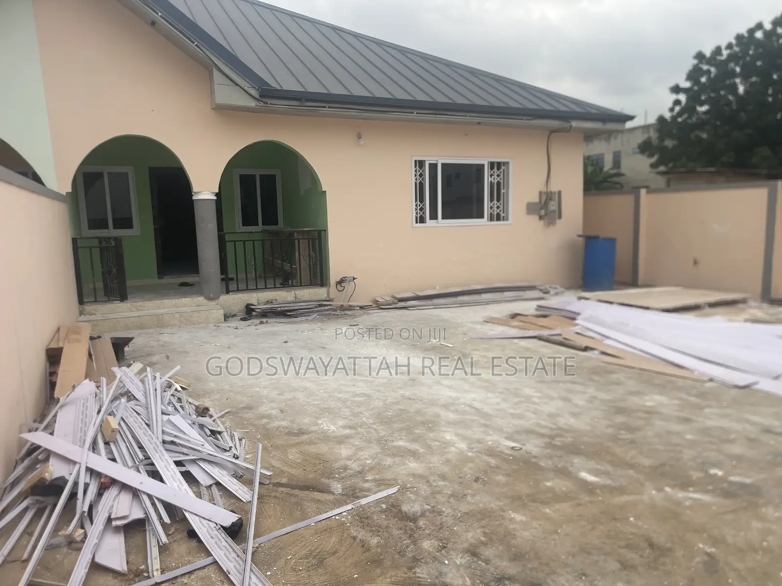 3bdrm House in East Legon, Adjiriganor for rent