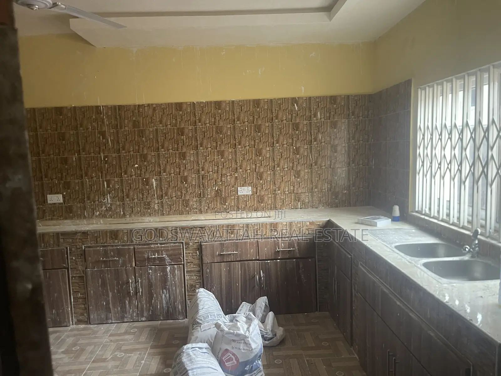 3bdrm House in East Legon, Adjiriganor for rent