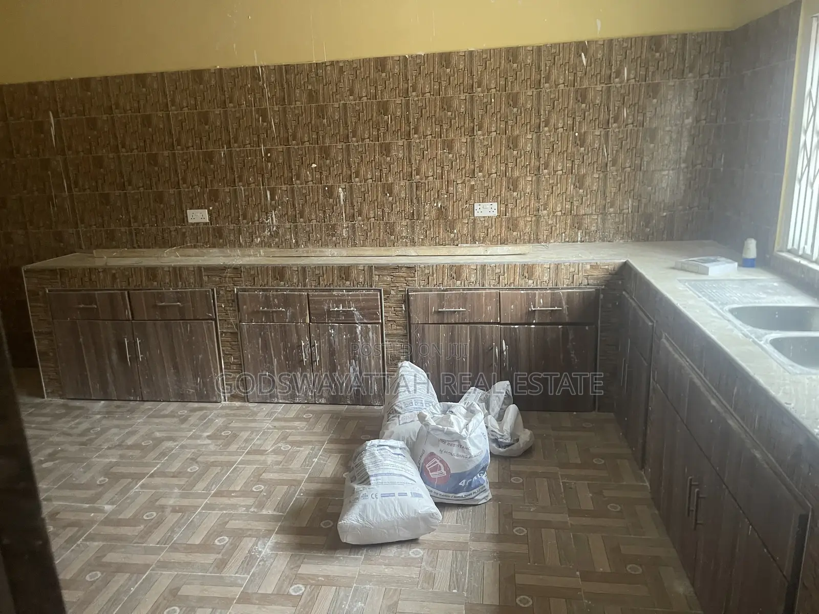 3bdrm House in East Legon, Adjiriganor for rent