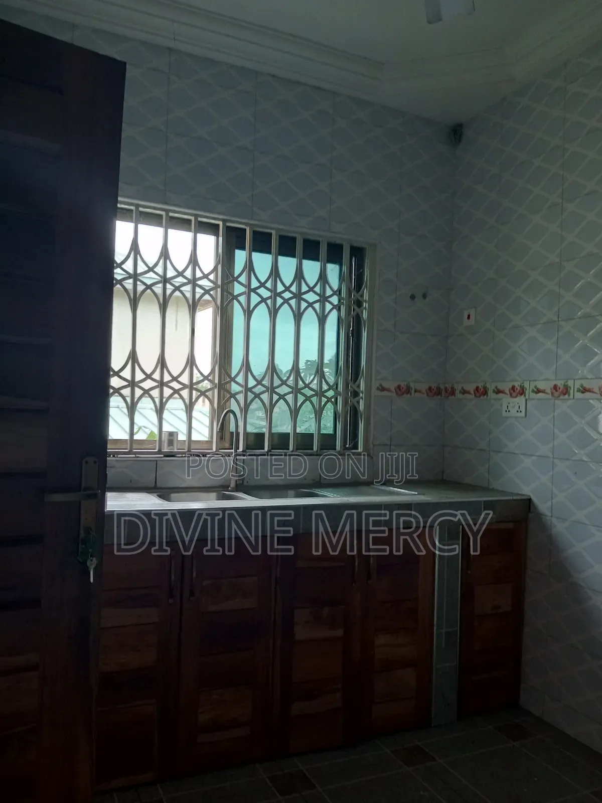 3bdrm Apartment in Galelie, Awutu Senya East Municipal for rent