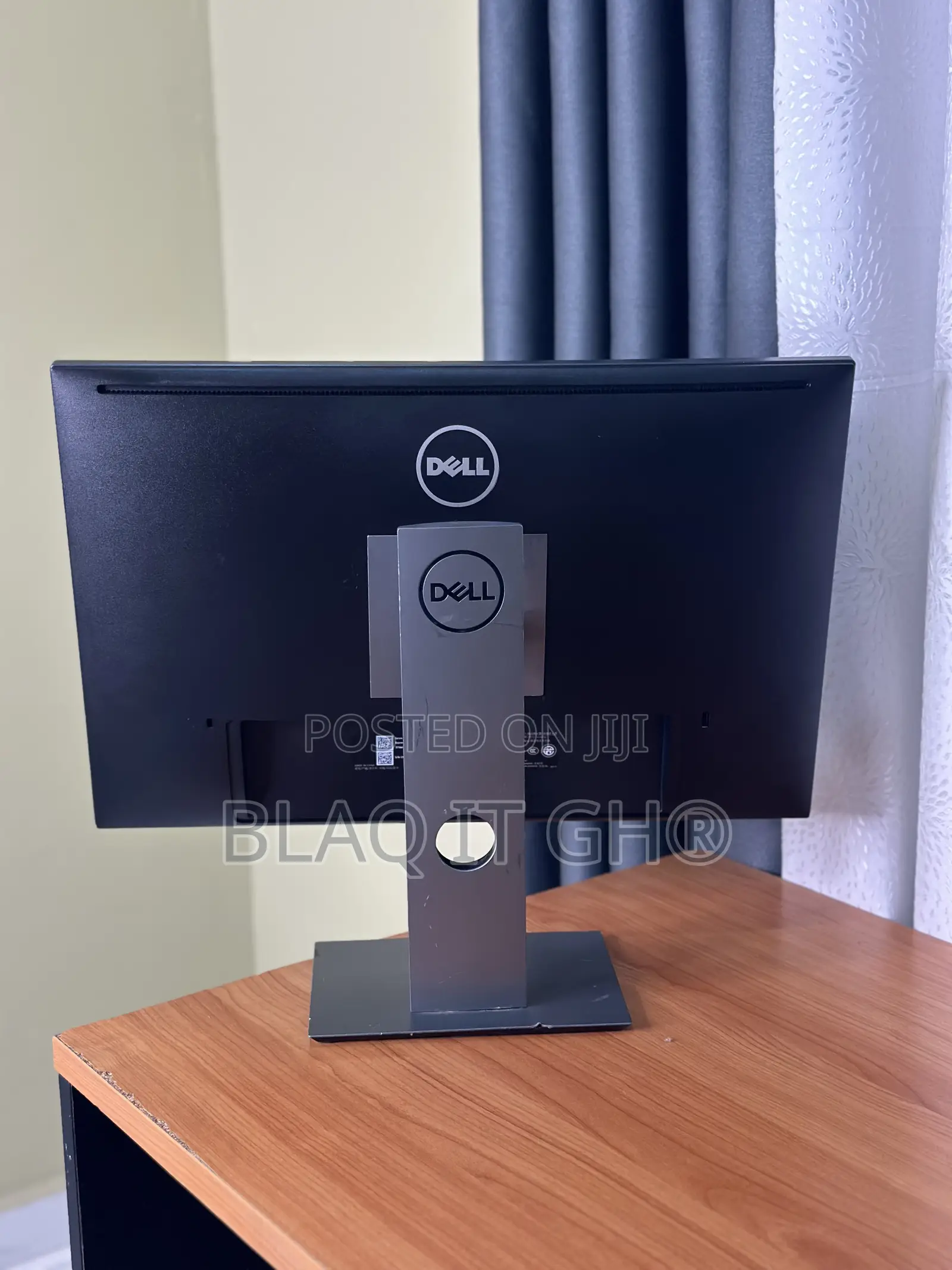 Dell 24” Edgeless Monitor 1920x1200