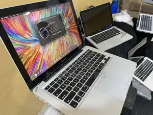Laptop Apple MacBook Pro 4GB Intel Core 2 Duo HDD 320GB