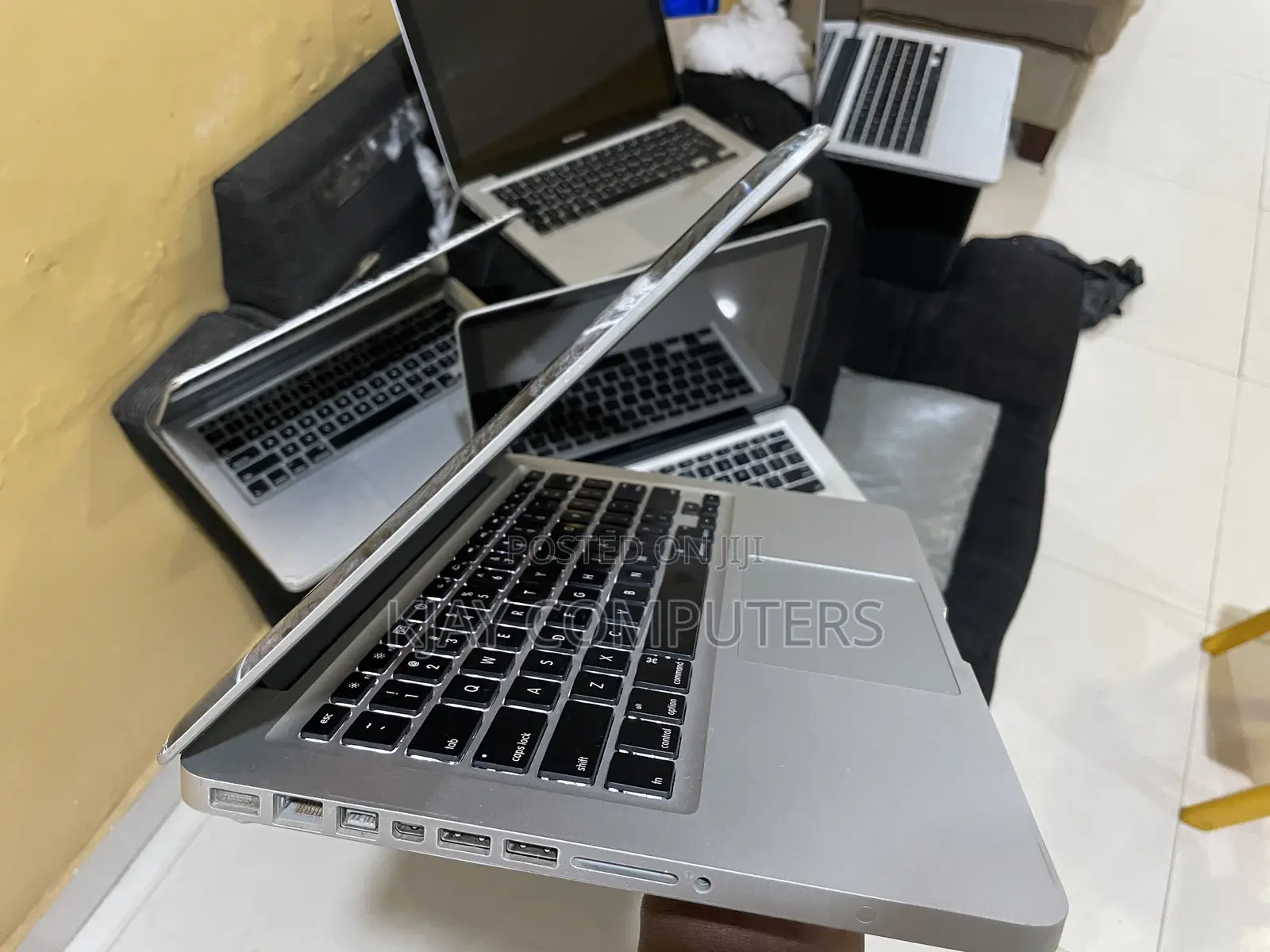 Laptop Apple MacBook Pro 4GB Intel Core 2 Duo HDD 320GB
