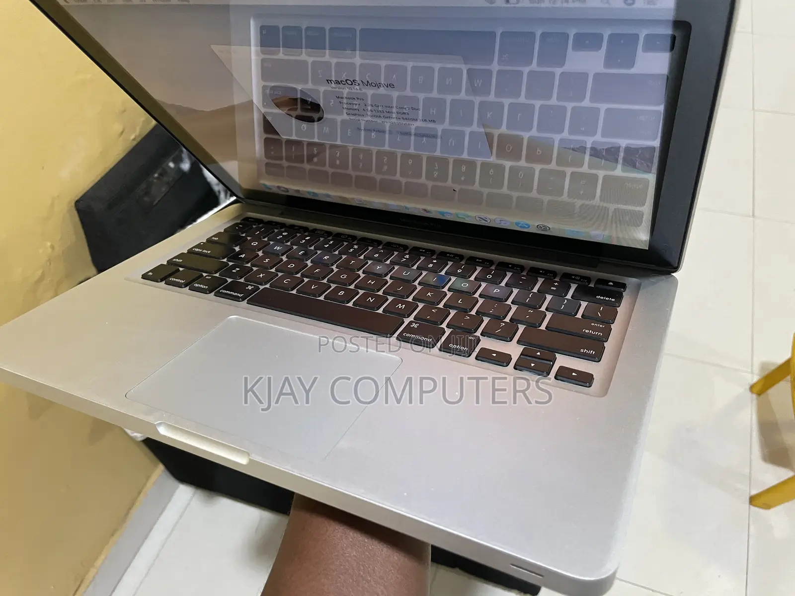 Laptop Apple MacBook Pro 4GB Intel Core 2 Duo HDD 320GB