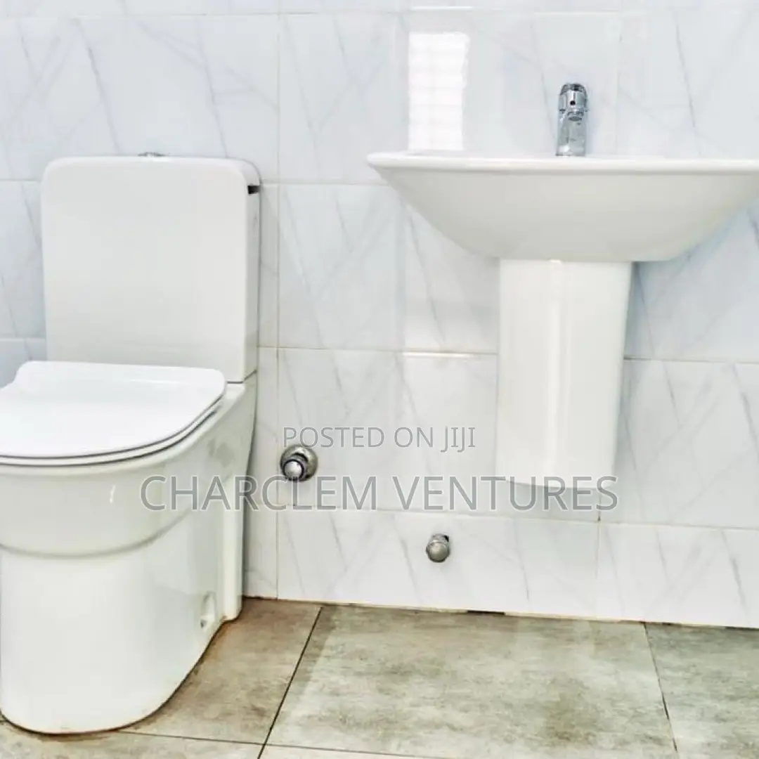 3bdrm House in Charclem Ventures, Accra Metropolitan for sale