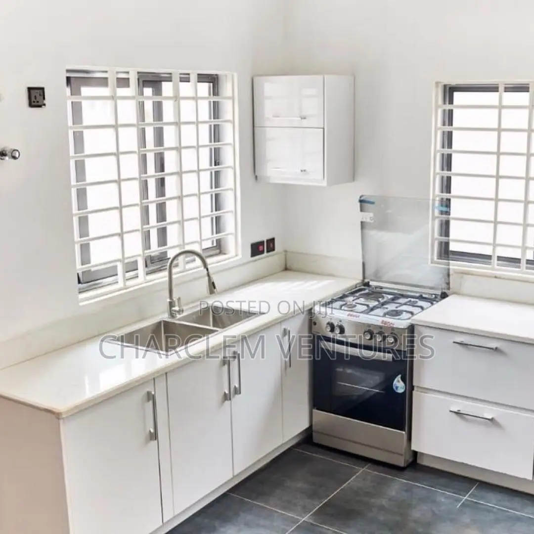 3bdrm House in Charclem Ventures, Accra Metropolitan for sale
