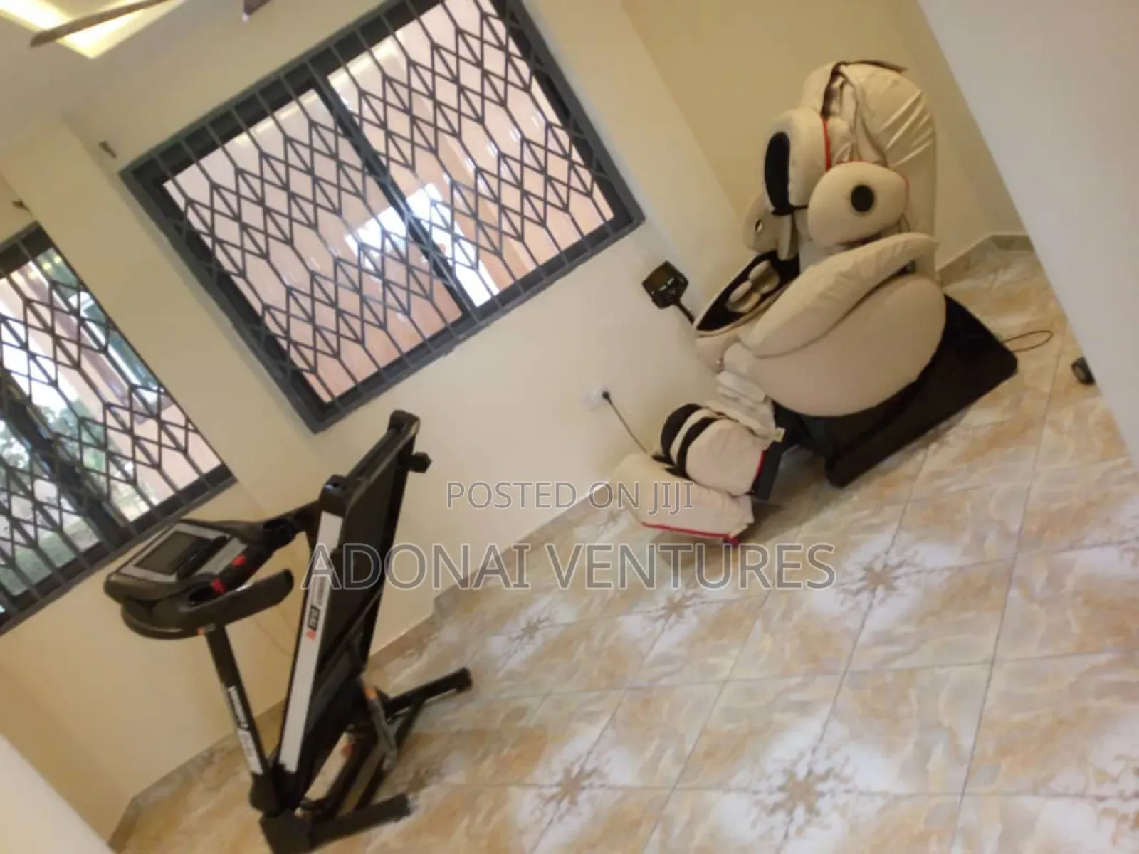 Furnished 7bdrm House in Ahodwo, Kumasi Metropolitan for sale