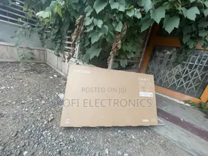 Purcolour Samsung 43′′ T5300 Full HD Smart TV