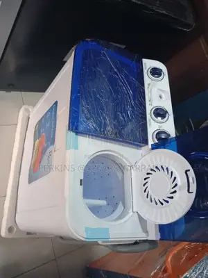 Roch Semi Automatic Twin Tub Washing Machine 9kg