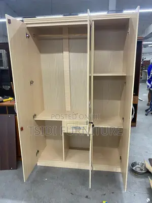 Quality Three Door Wardrobe