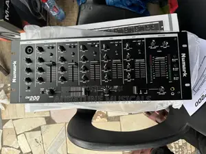 Cm200 Numark