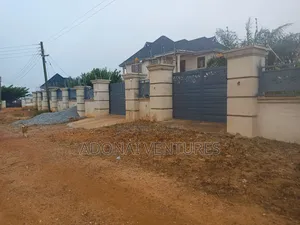 One Plot Available for Sale in Santasi Kokoben