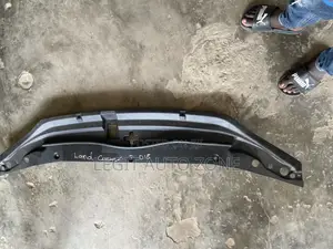 Toyota Land Cruiser Radiator Panel