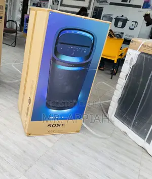 Fresh in Box Sony SRS-XV900 Speaker + 25 Hour Battery(Black)