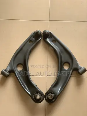 Toyota Vitz / Yaris Lower Arm