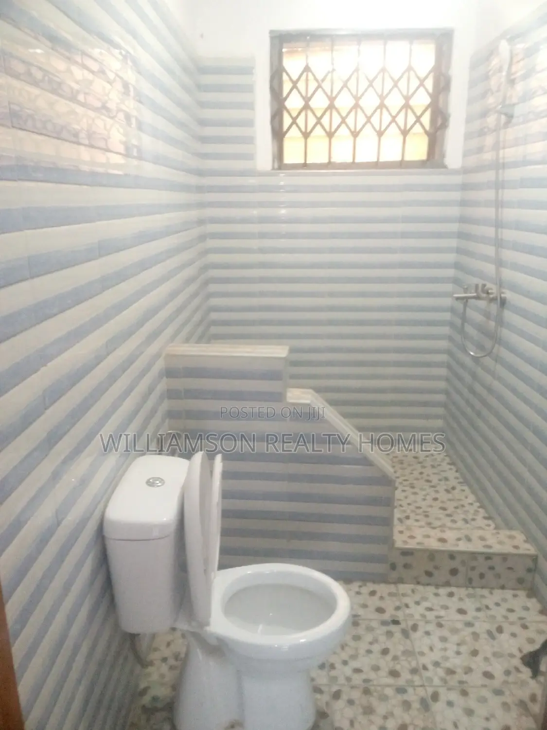 2bdrm Apartment in Community 18 Area, Spintex for rent