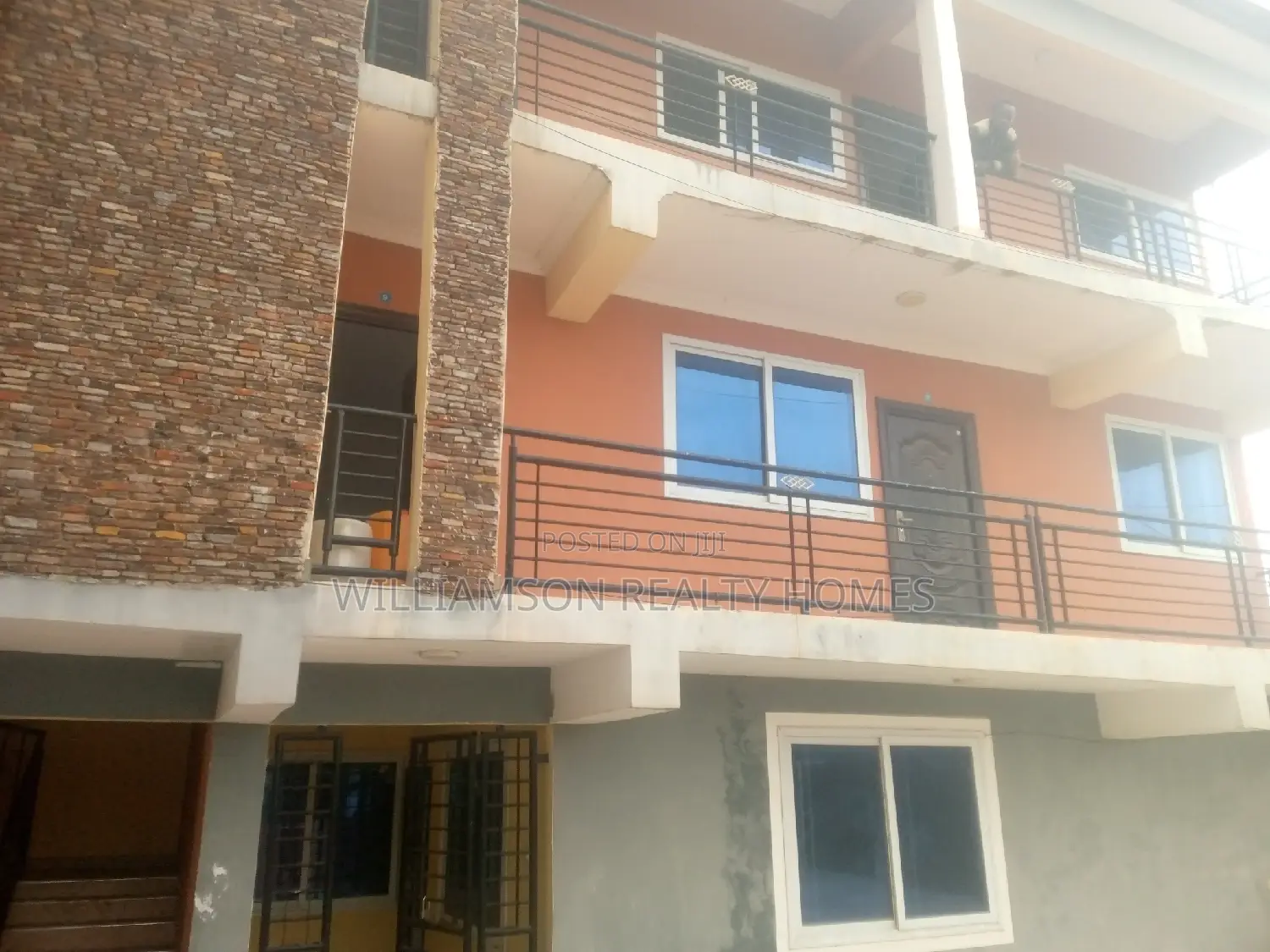 2bdrm Apartment in Community 18 Area, Spintex for rent