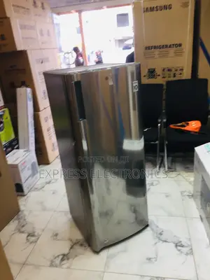 Ultra Fine GN-Y331SLS Single Door Fridge Lg Very Color