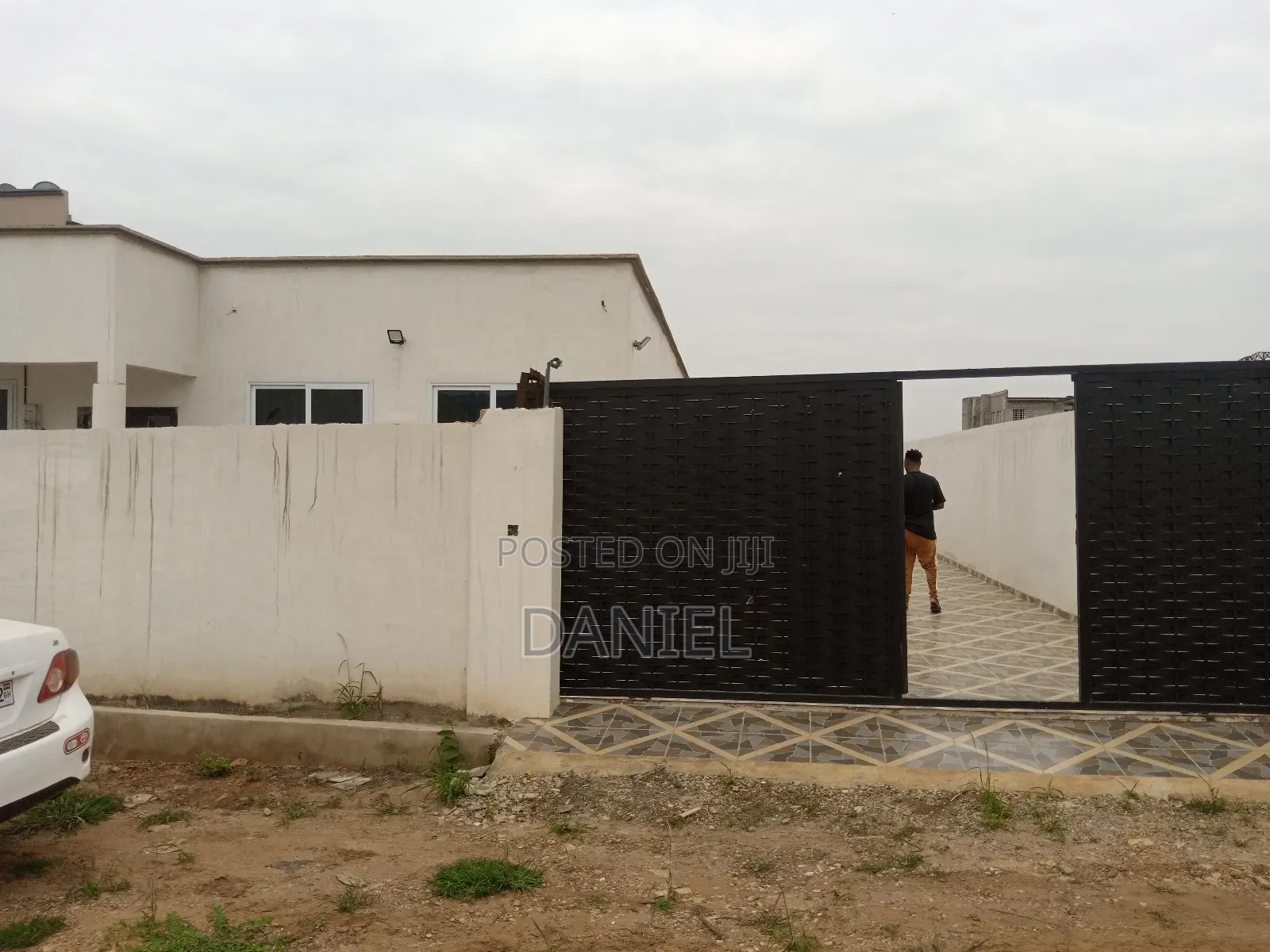 3bdrm House in A2 Danilos Services, Oyibi for sale