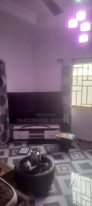 3bdrm Mansion in De-Icons Real Estate, Awutu Senya East Municipal