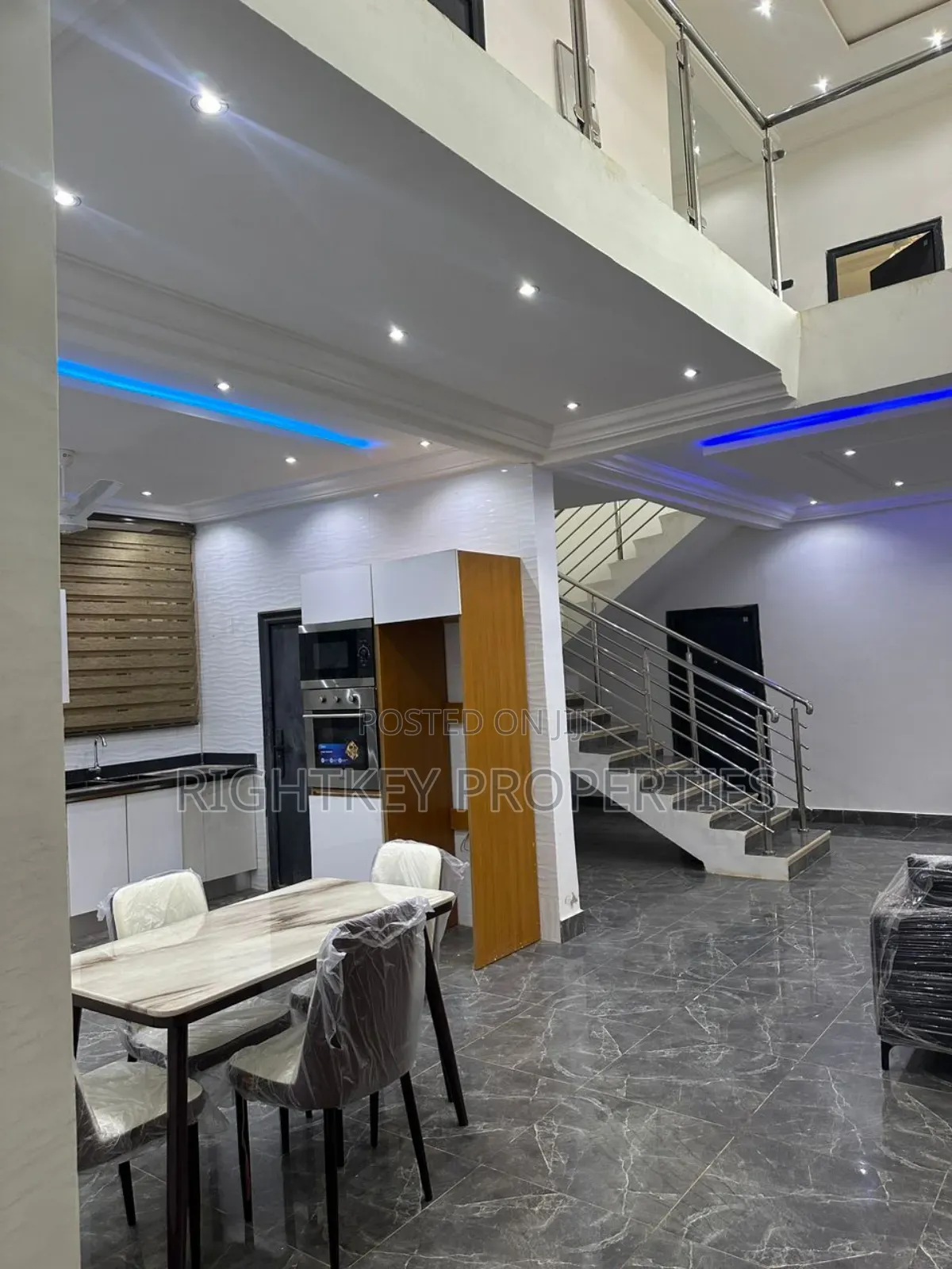 5bdrm Duplex in Kumasi for sale