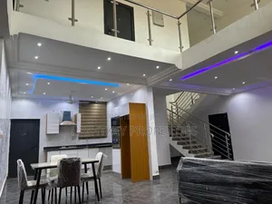 5bdrm Duplex in Kumasi for sale