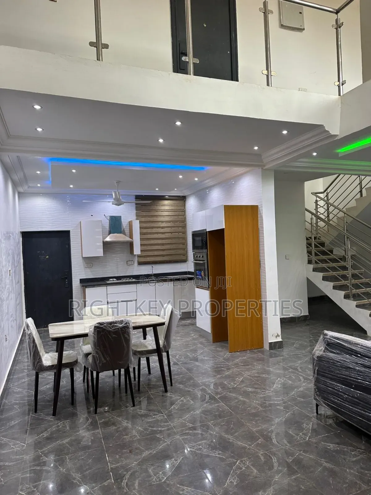 5bdrm Duplex in Kumasi for sale