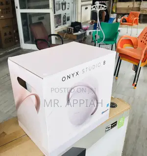Uniquely Designed Harman Kardon Onyx 8 Bluetooth Speaker