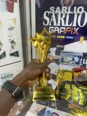 Gold Crystal Plaque Available for Your Awards and Events