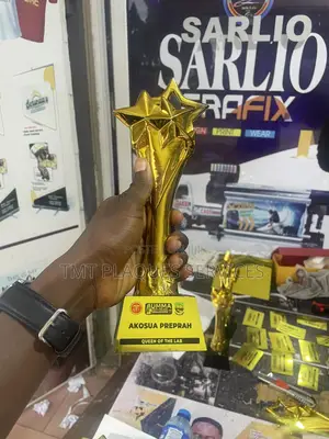 Gold Crystal Plaque Available for Your Awards and Events