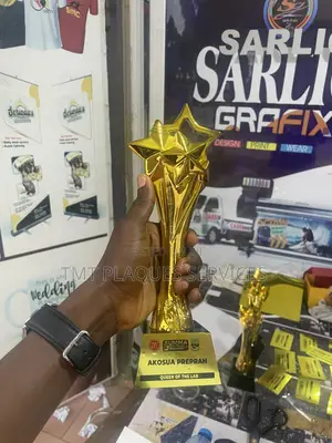 Gold Crystal Plaque Available for Your Awards and Events