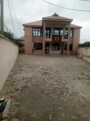 7bdrm House in Skm Properties, Dzorwulu for sale