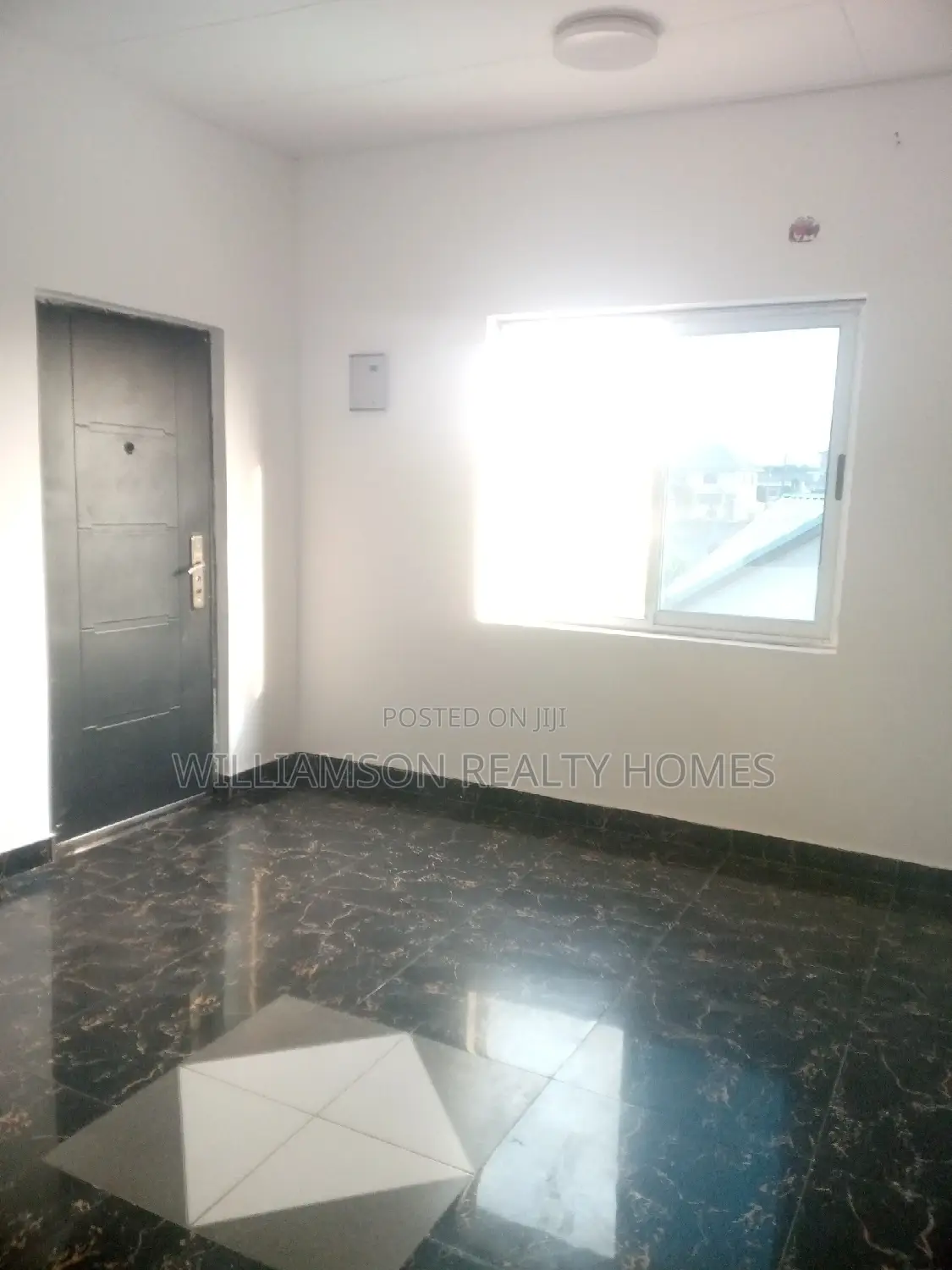1bdrm Apartment in Community 18 Area, Spintex for rent