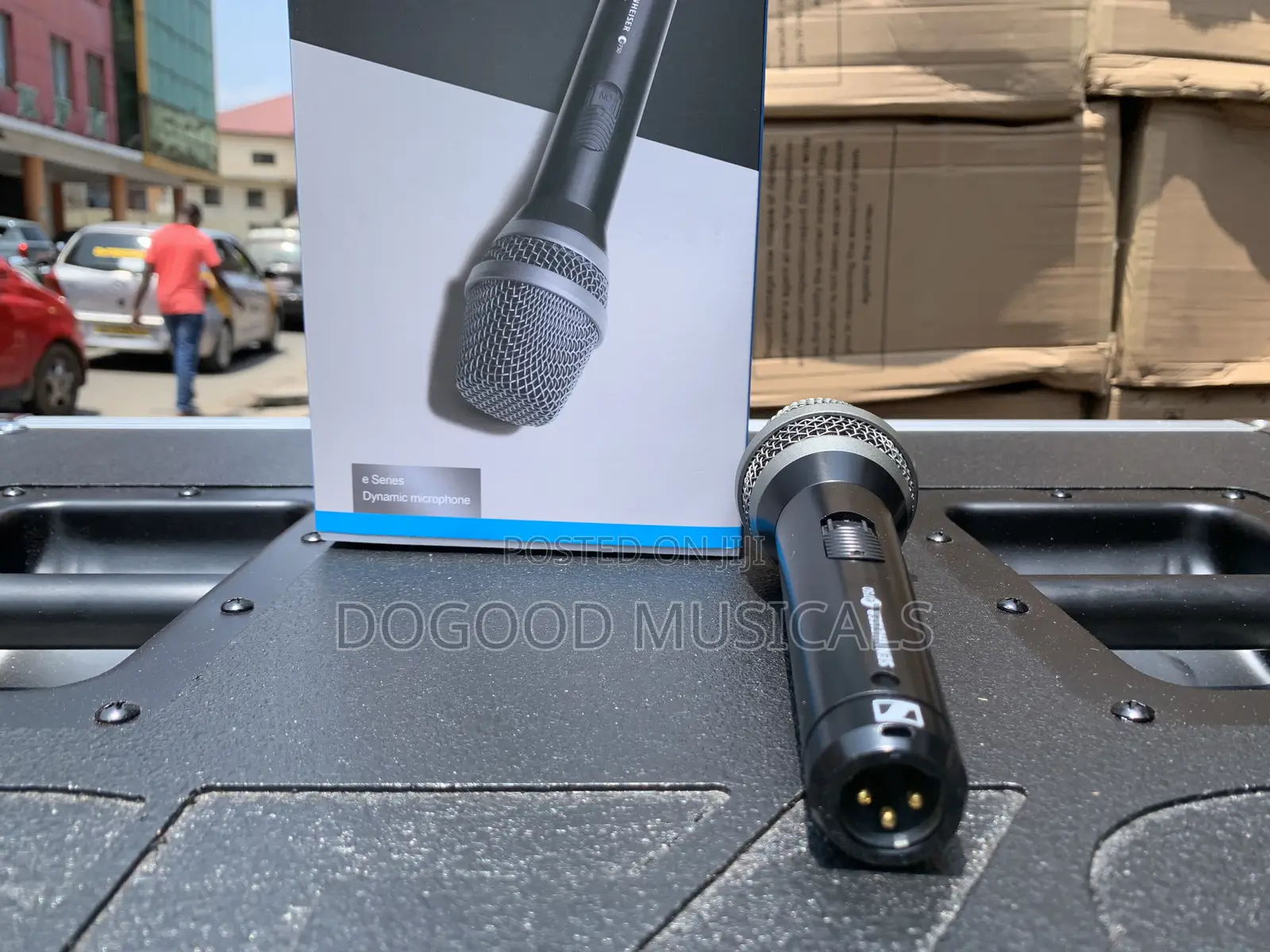 SENNHEISER E-750 Cord Vocal Microphone