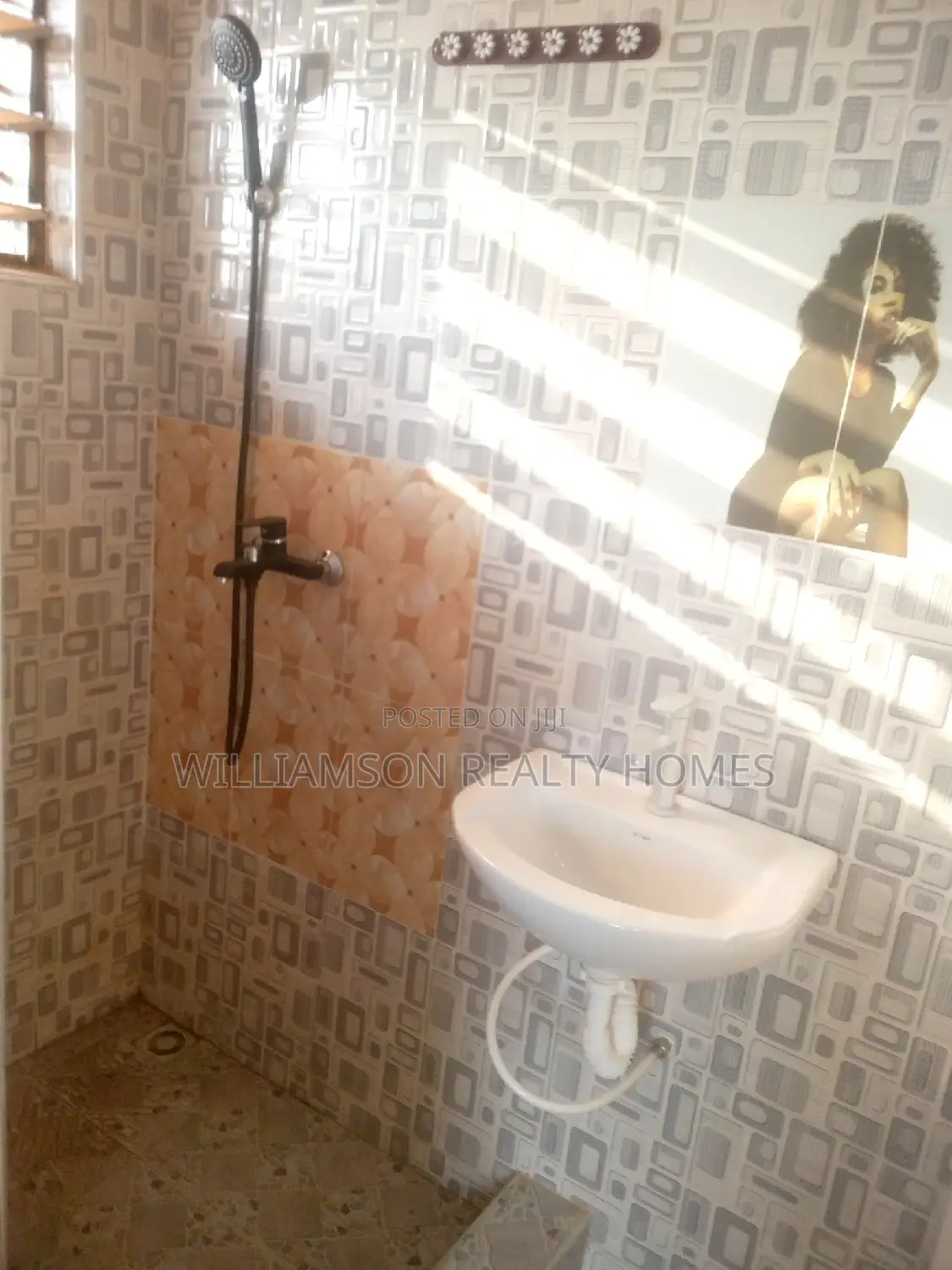 1bdrm Apartment in Community 18 Area, Spintex for rent