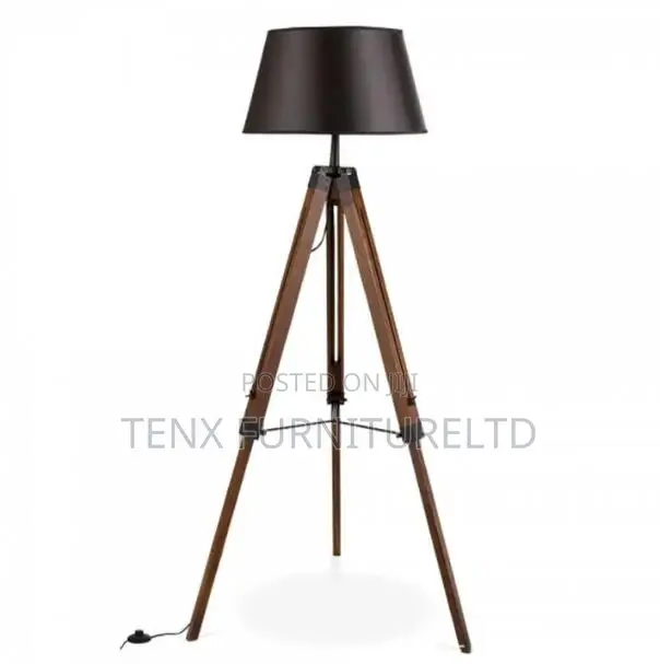 Floor Lamp (STURDY STRUCTURE)